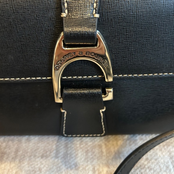 Authentic Dooney & Bourke Saffiano Leather Kyra Crossbody and Matching Wallet - Picture 2 of 16